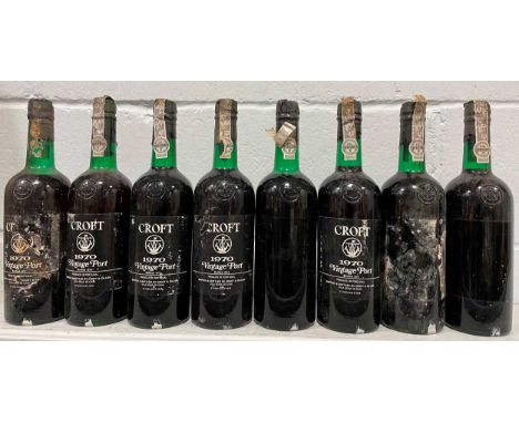 Croft Vintage Port 1970,  8 bottles, (varying levels at upper shoulder or better)some chipped or missing capsules with slight