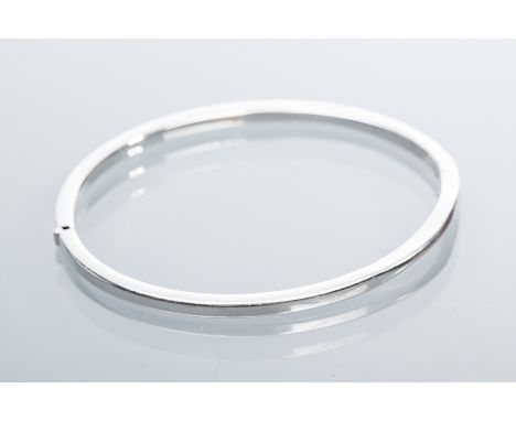 EIGHTEEN CARAT WHITE GOLD BANGLE
marked 750 for eighteen carat gold, 7.6g
