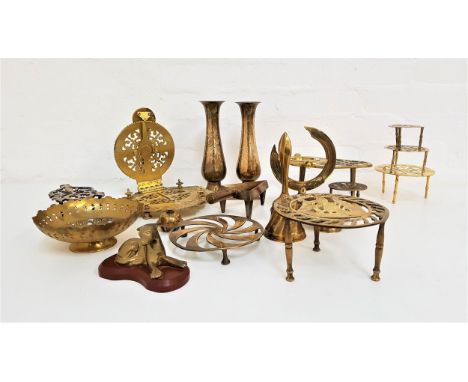 SELECTION OF BRASSWAREincluding a pair of baluster vases, sun dial, Discovery Of America 500th Anniversary desk compass, dog 