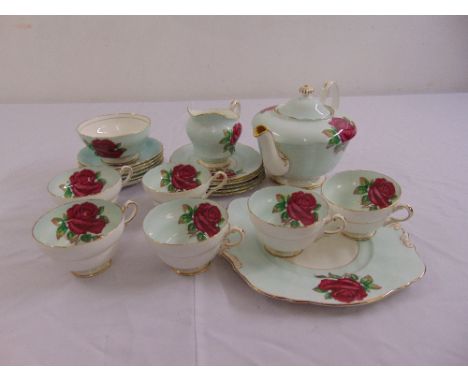 Paragon teaset to include teapot, milk jug, sugar bowl, cups, saucers and a cake plate (21)