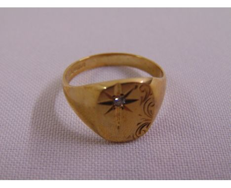 9ct gold signet ring, approx total weight 5.7g