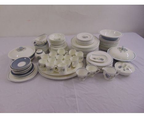 Wedgwood Suzie Cooper design dinner and coffee service to include plates, bowls, serving dishes, meat plates, cups and saucer