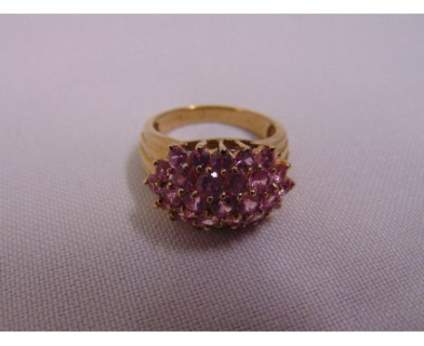 9ct yellow gold and pink sapphire cluster ring, approx total weight 6.6g