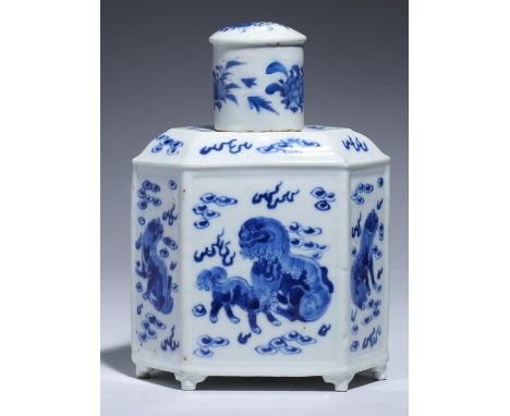 AN HEXAGONAL CHINESE BLUE AND WHITE TEA CADDY AND COVER, QING DYNASTY OR  LATER  painted with dogs of Fo and flowers, 19cm h,