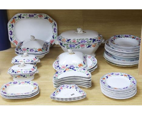 A Copeland Spode dinner service