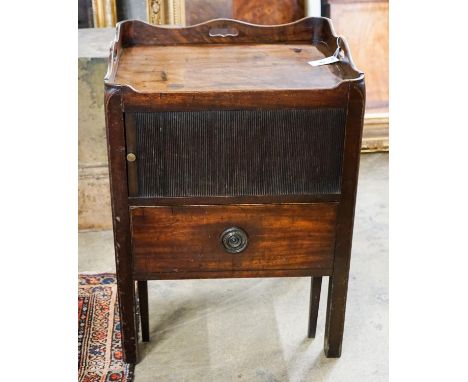 A George III mahogany tray top commode, with tambour compartment, width 56cm, depth 46cm, height 72cm