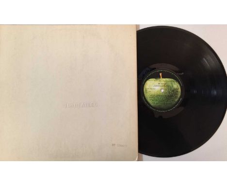 THE BEATLES - WHITE ALBUM (ORIGINAL UK STEREO TOP LOADER - PCS 7067/8). A clean example original UK top loading stereo White 