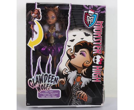 Monster High Clawdeen I Howl Ghouls Alive 2012 New in Box Doll Mattel. New in box never been removed. Good condition. Some bo