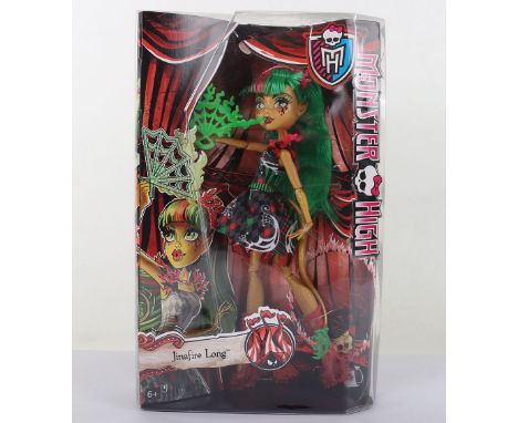 Monster High Jinafire Long Freak du Chic 2014 New in Box Doll Mattel. New in box never been removed. Good condition. Some box