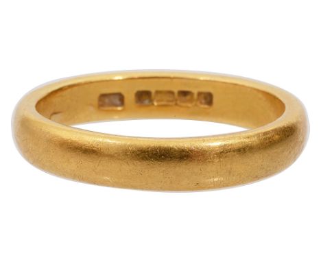 A 22ct yellow gold wedding band, Birmingham hallmarkring size T, 8.0 gCondition: 