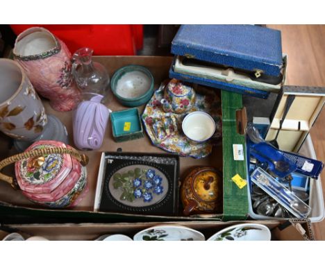 Box of Maling lustre ware, Doulton Burslem Norfolk pattern lidded pot, Royal Winton Marguerite part tea set, Swedish ceramic 