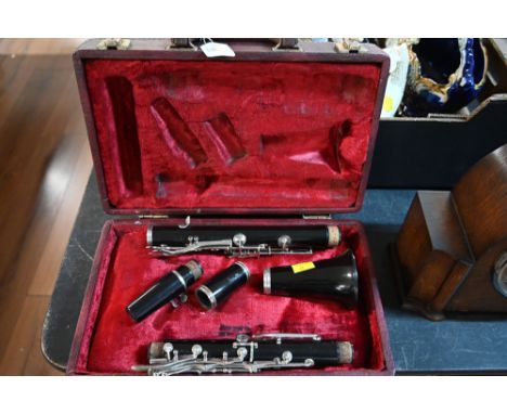 Boosey & Hawkes Regent clarinet, cased
