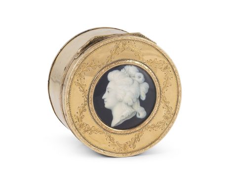 Portrait miniature signé 'Noortwyck', XVIIIe, montée sur une boîte en or plus tardiveAn 18th century miniature portrait signe
