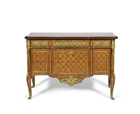 Importante commode estampillée de Jacques Dautriche, d'époque Transition Louis XV-Louis XVI, en placage de bois de rose et bo