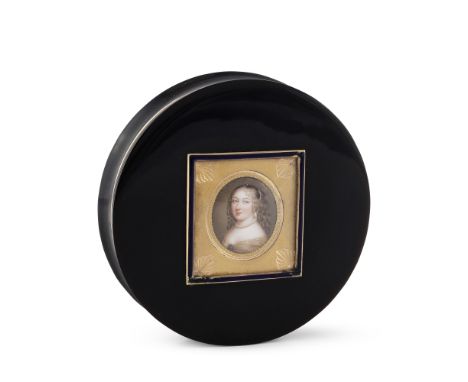 Boite en écaille et or 750 millièmes, Antoine Torlet, Paris 1798-1809, à miniature émaillée figurant la duchesse de Montpensi
