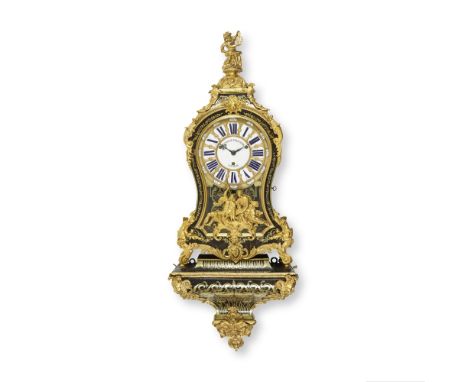 Grand cartel et sa console d'applique d'époque Louis XV en marqueterie Boulle d'écaille de tortue et de laiton, de Pelletier,