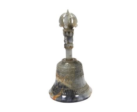 FINE CARVED RITUAL JADE BELL the handle&nbsp;formed of&nbsp;a central&nbsp;Vairocana head crowned with an eight-leaf diadem,&