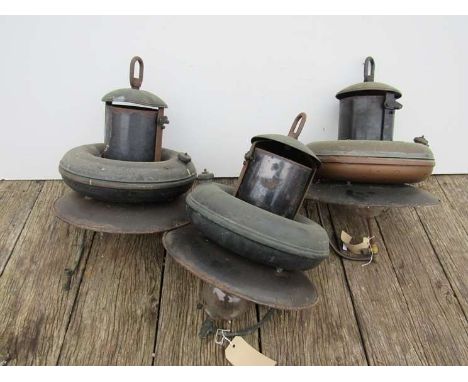 A pair of waiting room ceiling hang oil lamps, with similar part lamp (3)