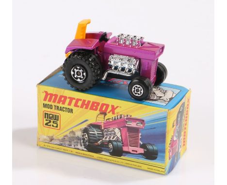 Matchbox superfast Mod Tractor new 25, boxed as new