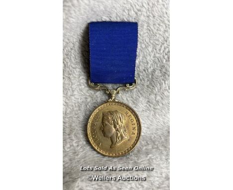 Victorian Shooting medal 19th Queen Victoria Bronze shooting medal. Reverse depicts a kneeling soldier shooting with the word