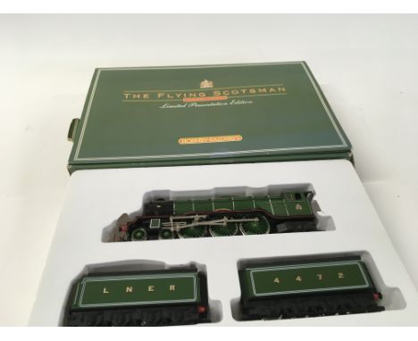 The Flying Scotsman. Limited Presentation Edition R.075 Locomotive with two tenders.
