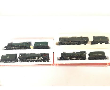 4 X Boxed Hornby Locomotives including a G.W.R. Hall Locomotive #R.761 A/F. A Britannia Class Locomotive #R.245. A GWR Hall C