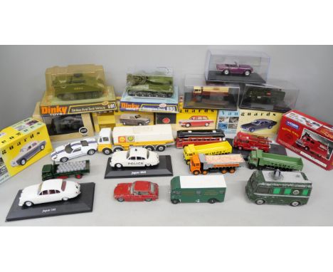 A quantity of die-cast vehicles including Lledo Vanguards collection, Dinky Scorpion Tank 690 and Striker Anti-tank vehicle 6
