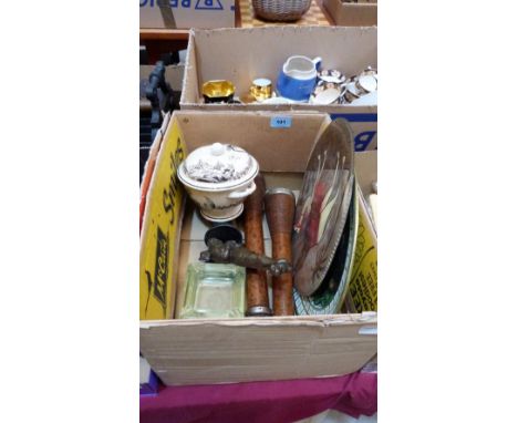 A box of sundries to include a pair of Mississippi cotton spindles, two metal plates, door knocker etc.