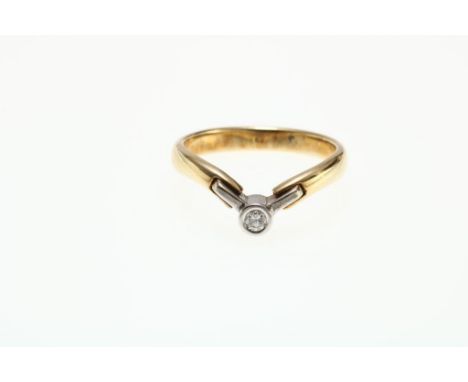 Bicolor golden ring mounted with brilliant 0.08ct. 585/000 size  17Bicolor gouden ring bezet briljant slijpsel diamant 0.08ct