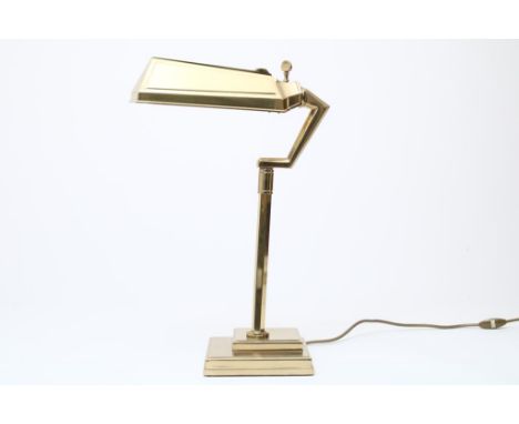 Brass lamp, mark LAMPART ITALY, h. 52 cm.  (Designed and made for the Grand Hotel Huis ter Duin in Noordwijk)Messing tafel of