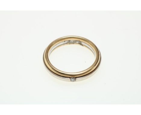 Bicolor gold ring mounted with brilliant 0.05ct. size 17.4Bicolor gouden bandring met briljant slijpsel diamant 0.05ct.  maat