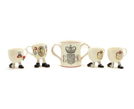 A group of Carlton ware commemorative walking mugs 20th century, comprising two Queen Elizabeth II silver jubilee examples, 1