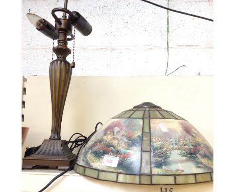 METAL AND GLASS TABLE LAMP       H5