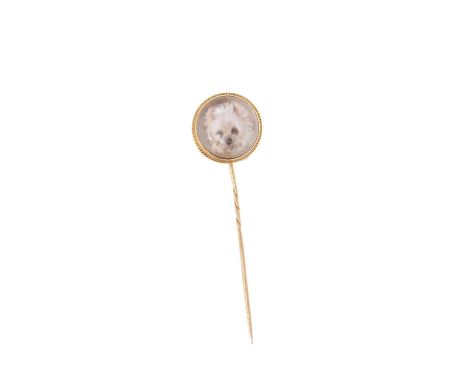A fine quality 19th century Essex Crystal stick pin depicting a dog, in a gold mount with rope twist border on gold pin, 20.5