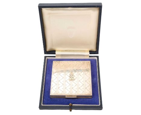 H.M. Queen Elizabeth The Queen Mother, fine silver presentation compact with crowned ER cypher to lid (Birmingham 1975) in fi