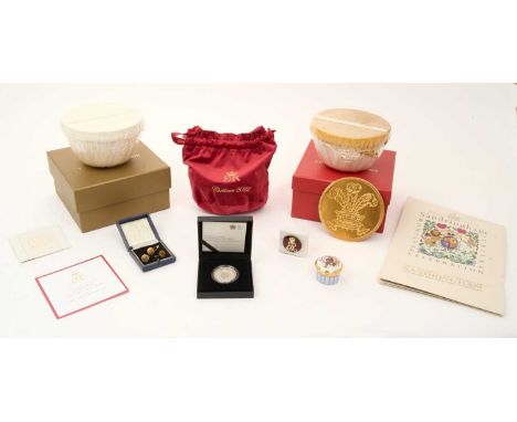 H.M. Queen Elizabeth II Diamond Jubilee 2012 commemorative quartz watch concealed in a porcelain box with Royal Arms to lid, 