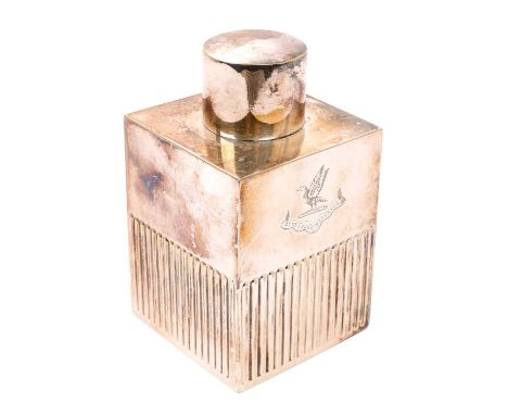 Late 19th/early 20th century Mappin Brothers "Queens Plate" tea caddy of square form, with engraved armorial crest, ribbed de