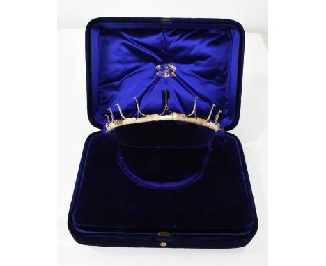 A fine Victorian blue velvet jewel box for tiara and/or necklace, the blue silk lined lid with retailer's name 'R &amp; S Gar
