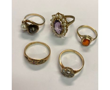 A diamond cluster ring, yellow metal set stamped 9ct size M to/w an amethyst and pearl oval cluster ring, yellow metal set st