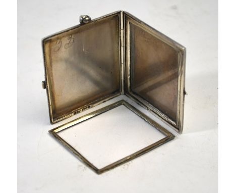 An engine-turned folding silver pendant photograph frame, Cohen &amp; Charles, Chester 1916,&nbsp; 5.3cm high, approx 1.6oz