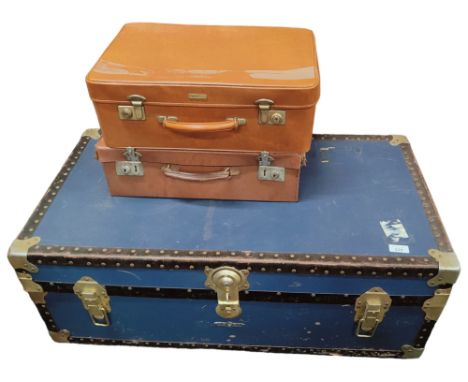 OLD TRAVEL TRUNK &amp; 2 SUITCASES 