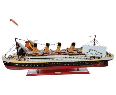 LARGE HANDBUILT TITANIC MODEL 