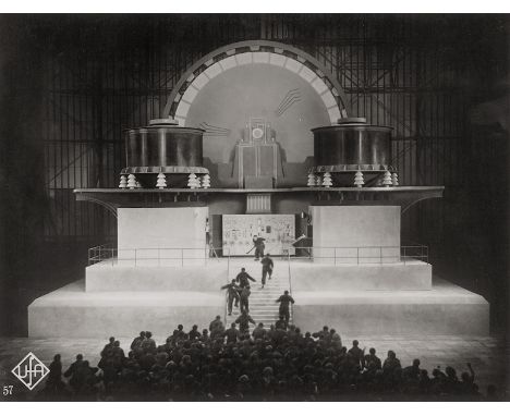 Film Photography -- Scene from the film "Metropolis". 1926/27. Vintage ferrotyped gelatin silver print. 21,3 x 28 cm (23,4 x 