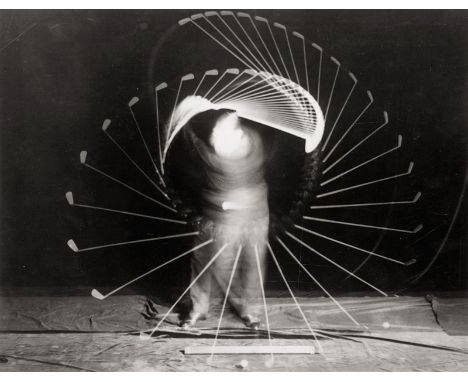Edgerton, Harold -- "Bobby Jones Multiflash Golf Swing". 1938. Vintage gelatin silver press print. 13 x 16,2 cm. Typed German
