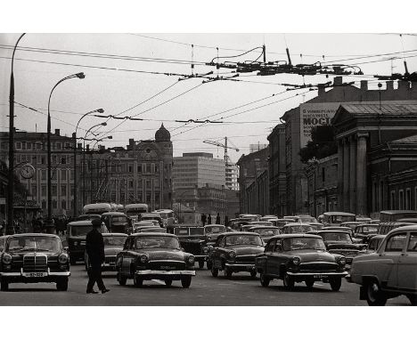 Fischer, Arno -- Views of Moscow. 1967. 2 vintage gelatin silver prints. Each circa 19,5 x 29 cm. Each with Sibylle paper lab