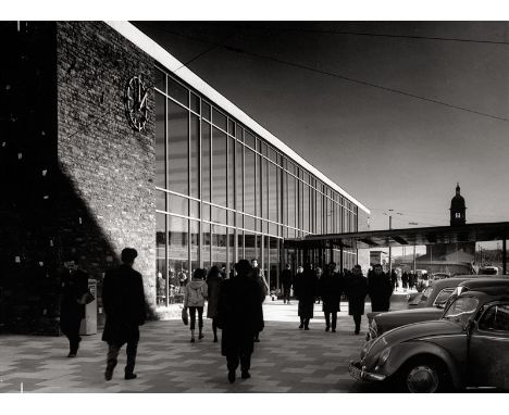 Häusser, Robert -- Postwar German architecture: The new main train station and Reuchlinhaus (Schmuckmuseum), Pforzheim. 1950s