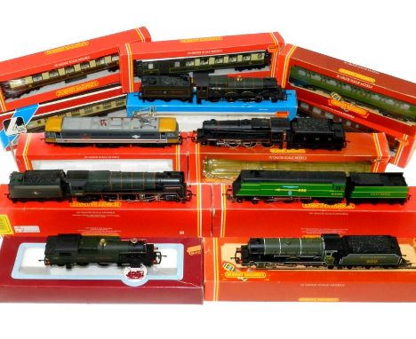 Hornby/Dapol Group of 7 '00' Locomotives: Hornby Southern Railways 21C155 'Fighter Pilot' Battle of Britain Class Bulleid Pac