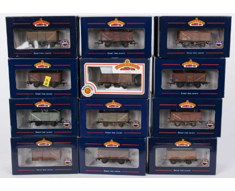Twenty Bachmann 00-gauge wagons, various, boxed.