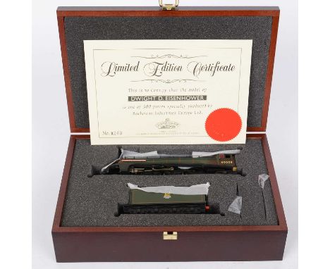 Bachmann 00-gauge 4-6-2 steam locomotive and tender, Dwight D. Eisenhower, 249\500 limited edition, with certificate and in p