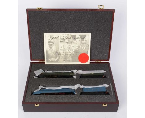 Bachmann 00-gauge to steam locomotive and tender Mallard set in BR and LNER liveries, limited edition 74\1000, with certifica